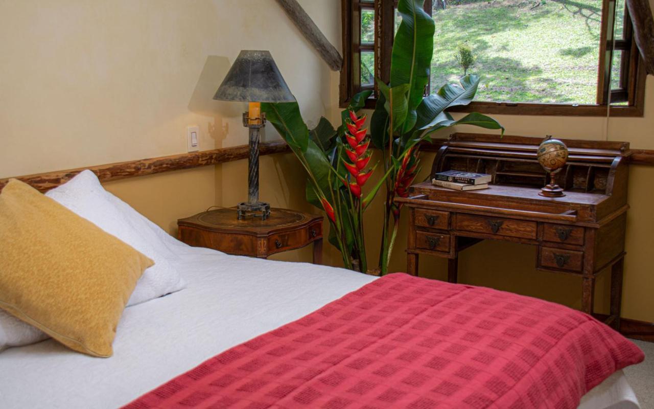 Las Mercedes Lodge Cali Exteriör bild