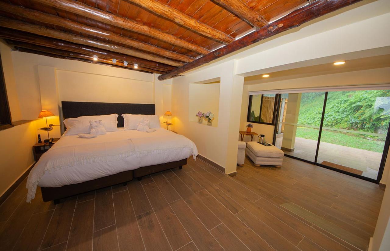 Las Mercedes Lodge Cali Exteriör bild